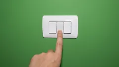 Das Licht eingeschaltet lassen oder ausschalten und wieder einschalten: Was verbraucht mehr Energie?